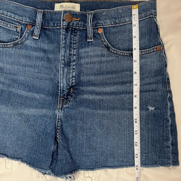 Madewell High rise Denim Frayed Hem Shorts Size 28 - Picture 8 of 10